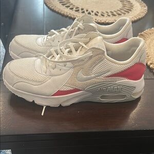 Work only a few times!!! Nike Air Max Women's White and pink Sneakers